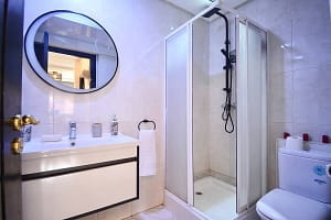 d03b1548-61b3-4944-80c9-66a0ff7421c7